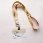 cordão-personalizado-dourado-congresso-2025-2